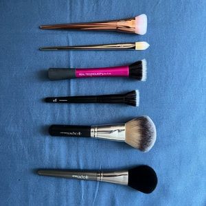 READ DESCRIPTION - $86 VALUE 5-PIECE MIXED BRUSH SET